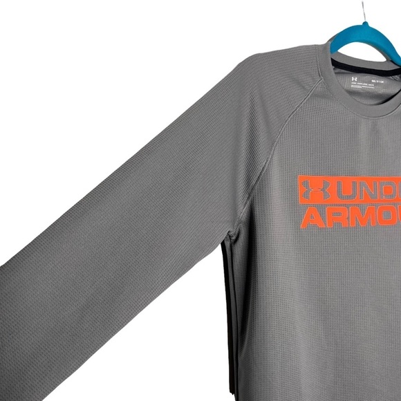Under Armour Loose Fit Gray Long Sleeve Orange Logo Shirt - Picture 5 of 12